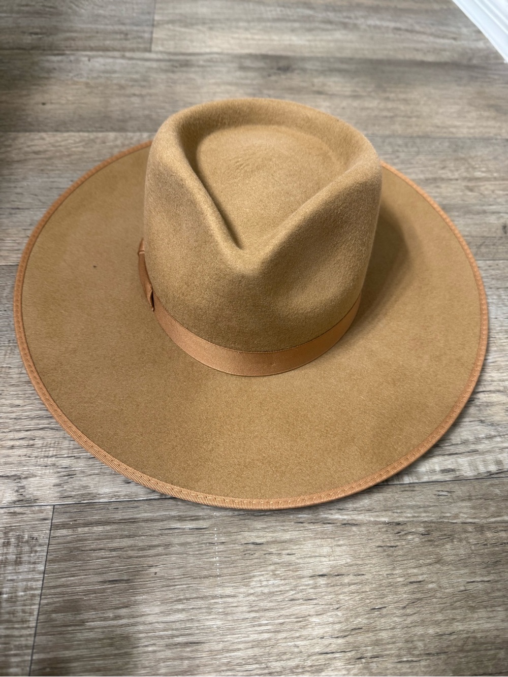 Wide Brim Wool Hat in Camel